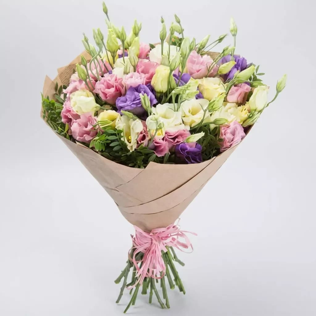 Bouquet of 15 multicolored Eustomas