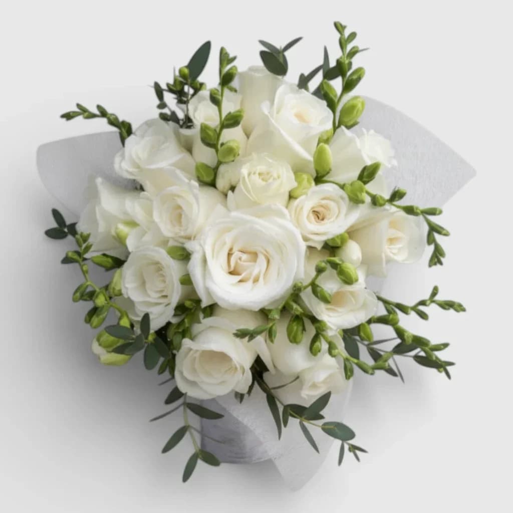 Bouquet of white roses "Unforgettable aroma"