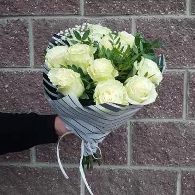 How to keep the freshness of flowers in a purchased bouquet