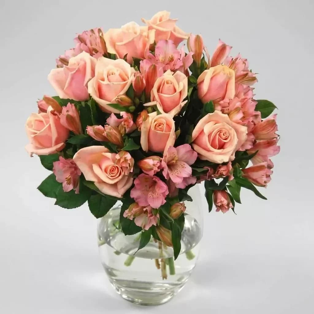 Bouquet of flowers "Gentle Duo"