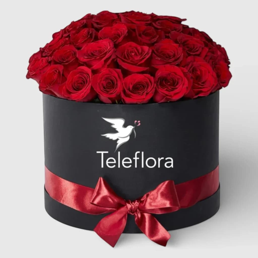 Red roses in black box