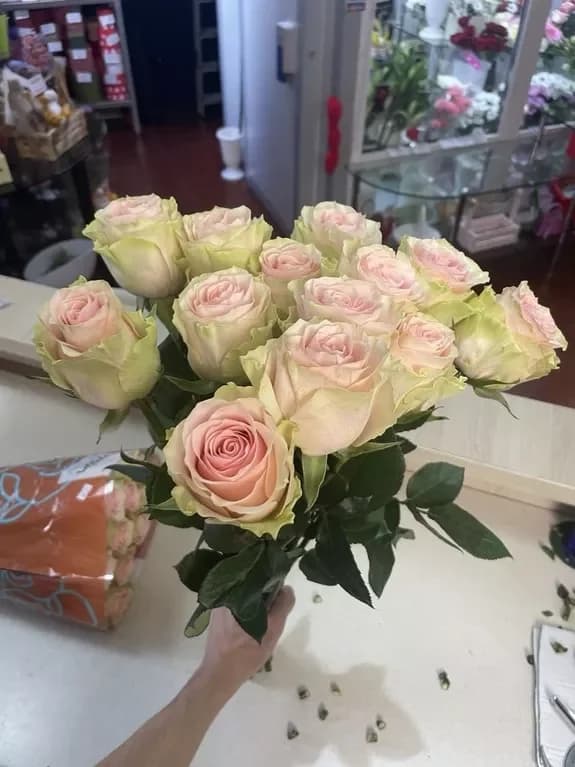 Processing Cut Flowers: A Step-by-Step Guide for Florists